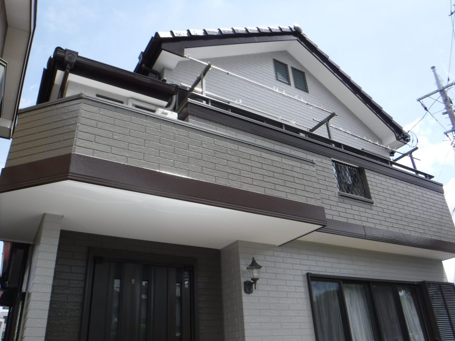 千葉市中央区で外壁・屋根塗装工事が完工です。