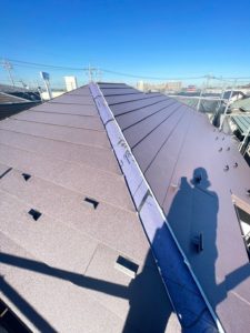 千葉市緑区で屋根カバー工法が完工です。
